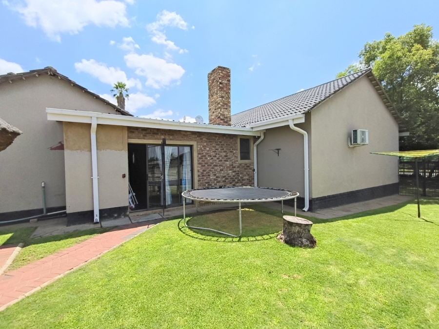 4 Bedroom Property for Sale in Parys Free State